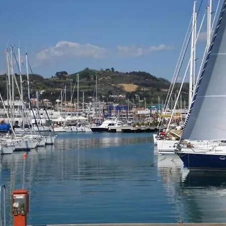 Casa Cristina A Due Passi Dal Mare E Dal Centro *
